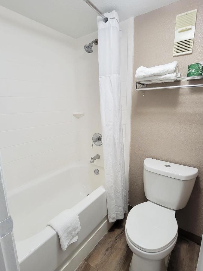 King Suite,1297384225:JPEG