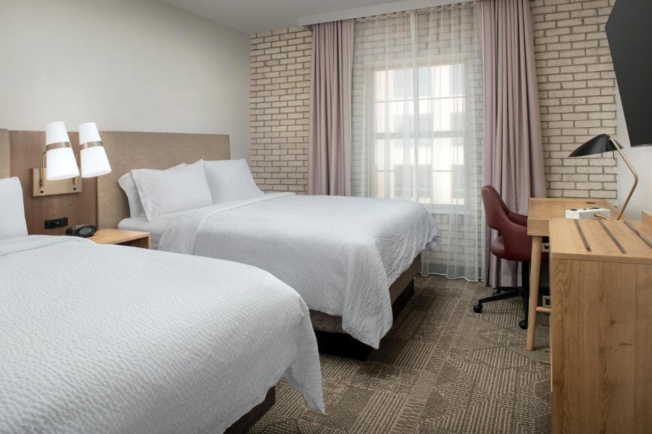 Two-Bedroom Suite