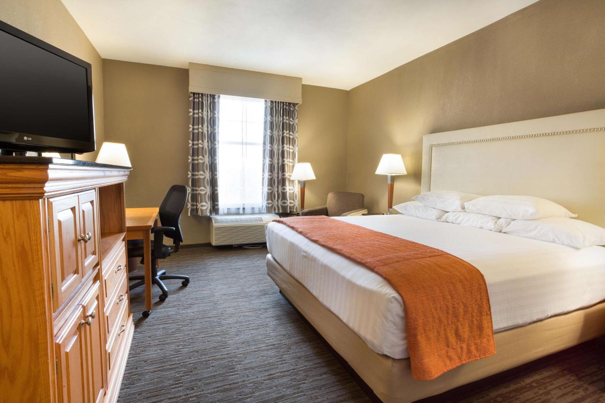 Deluxe King Room,1651187896:JPEG
