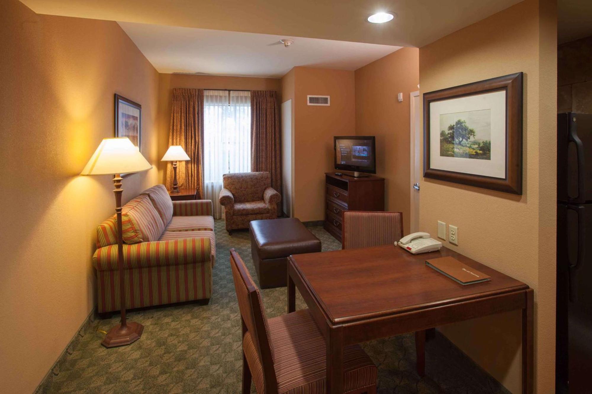 One-Bedroom King Suite Non-Smoking