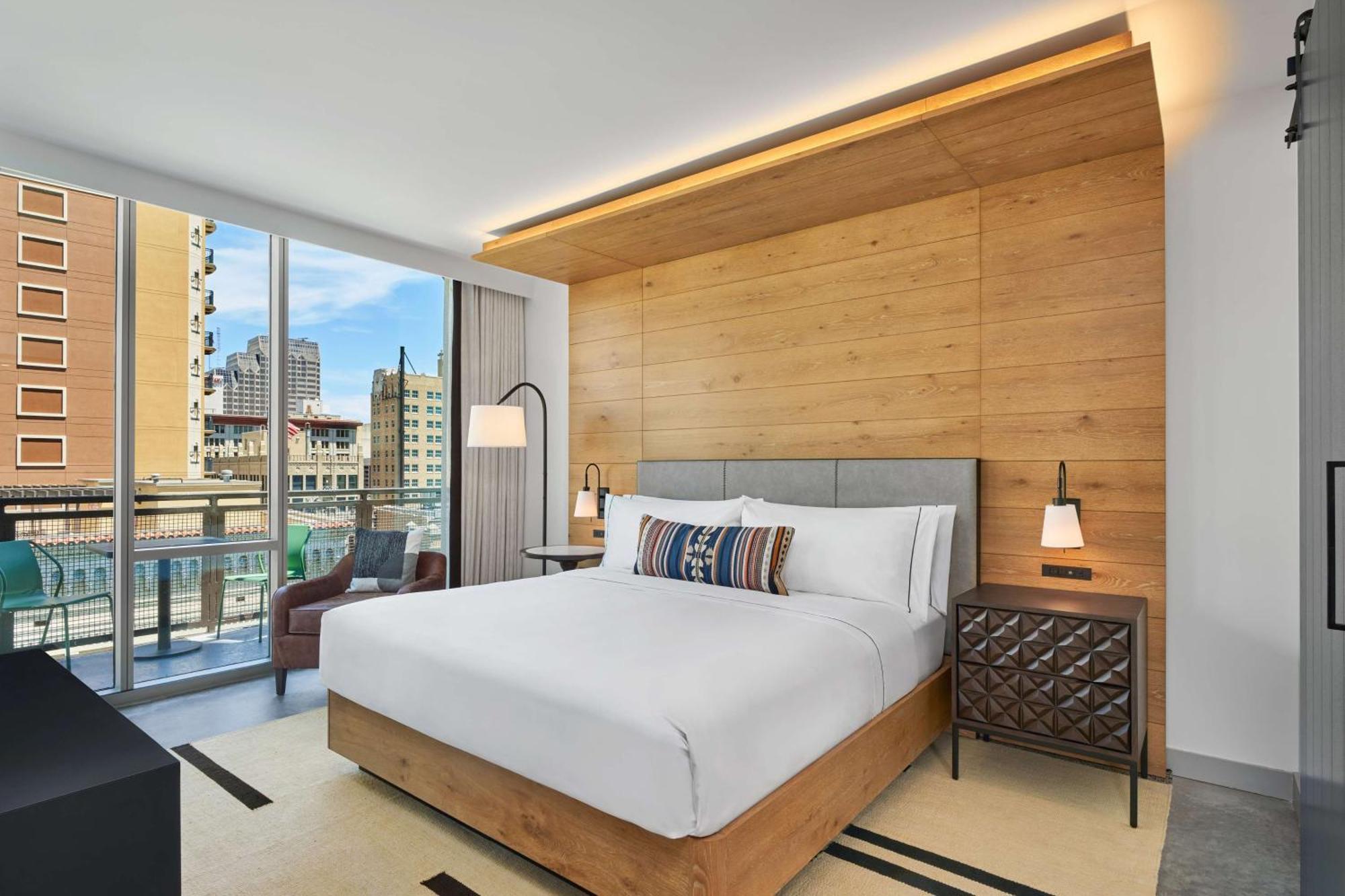 King Suite Balcony River View