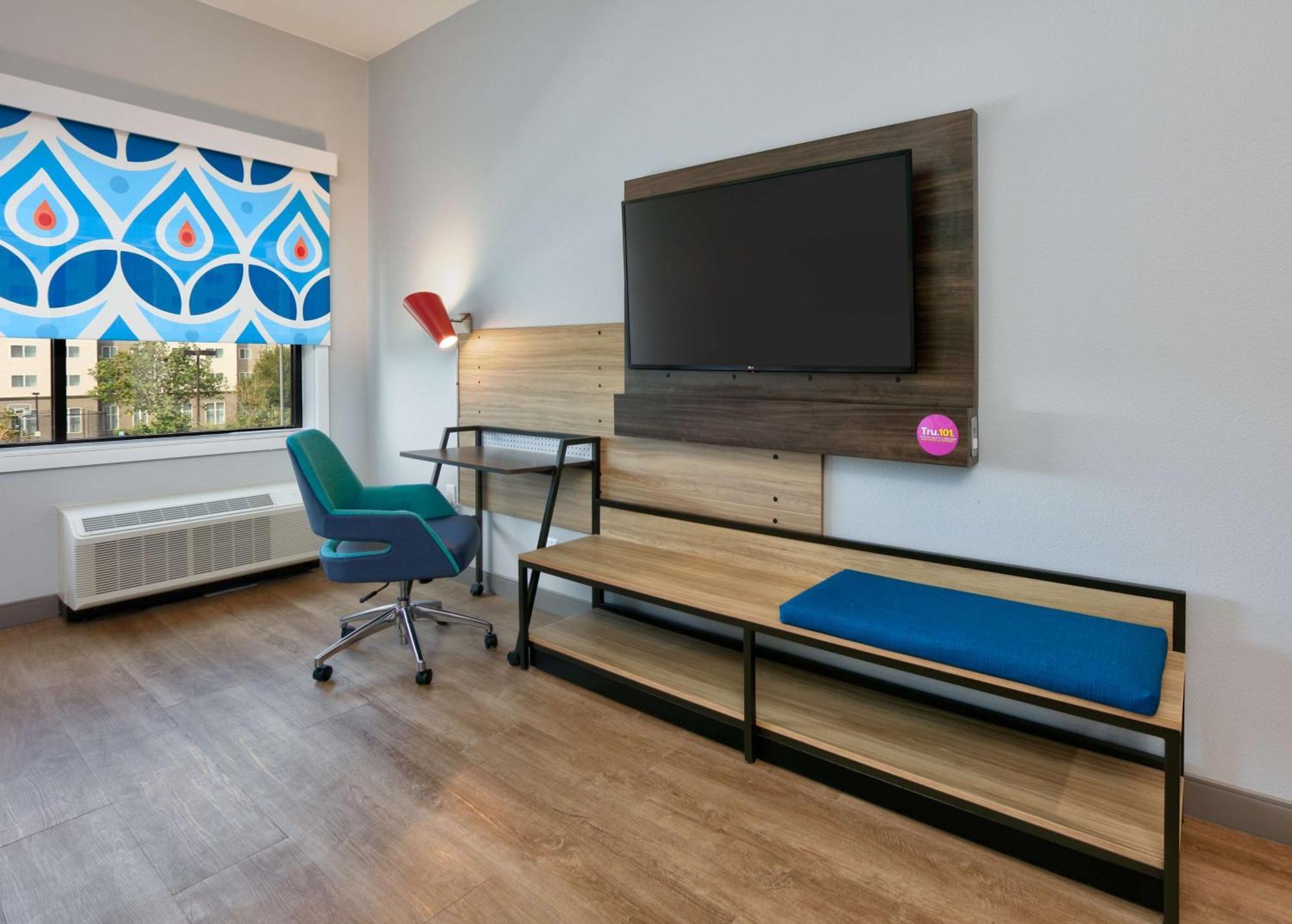 Queen Room Two Queen Beds Mobility Access