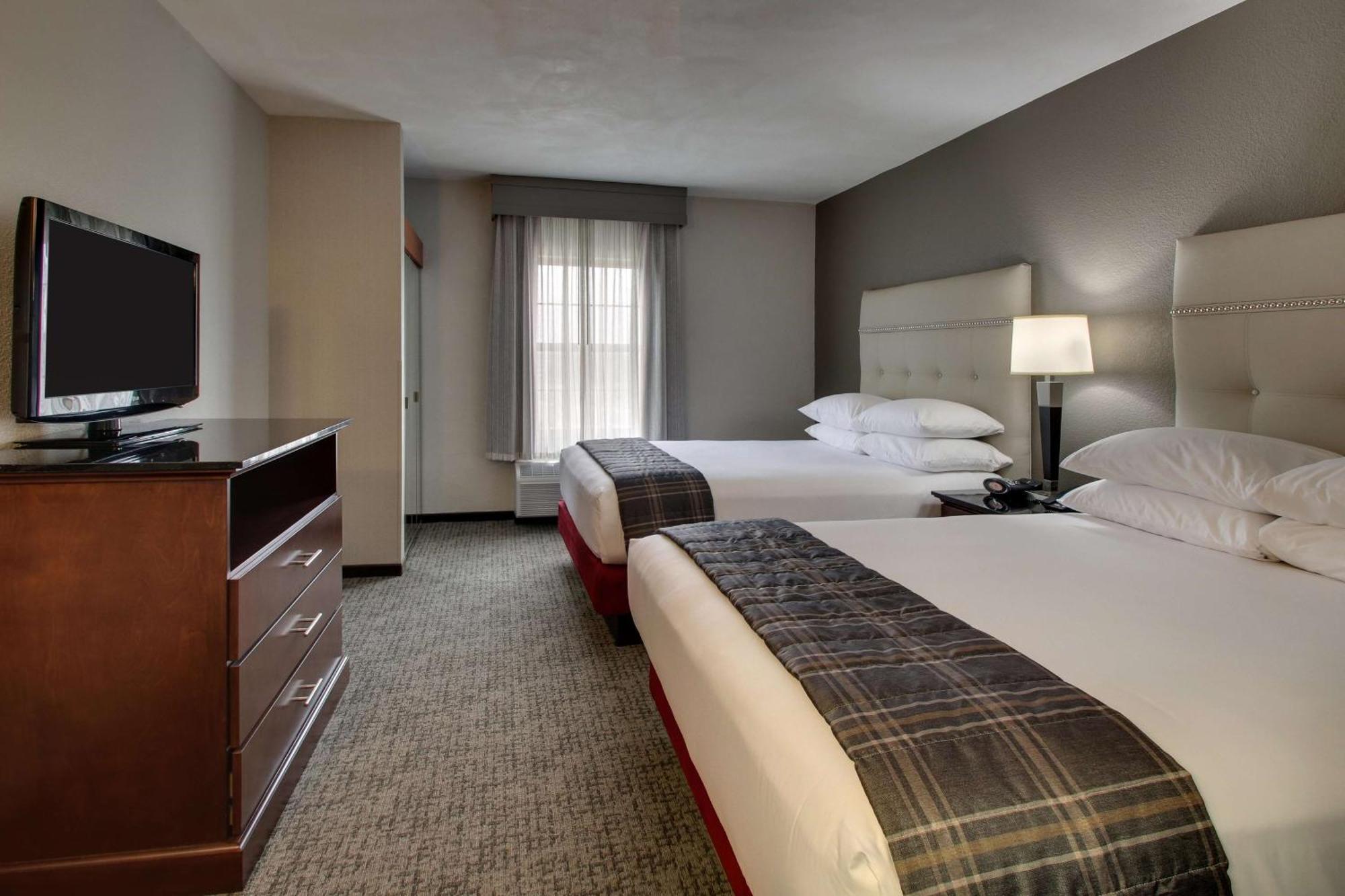 Queen Suite with Two Queen Beds