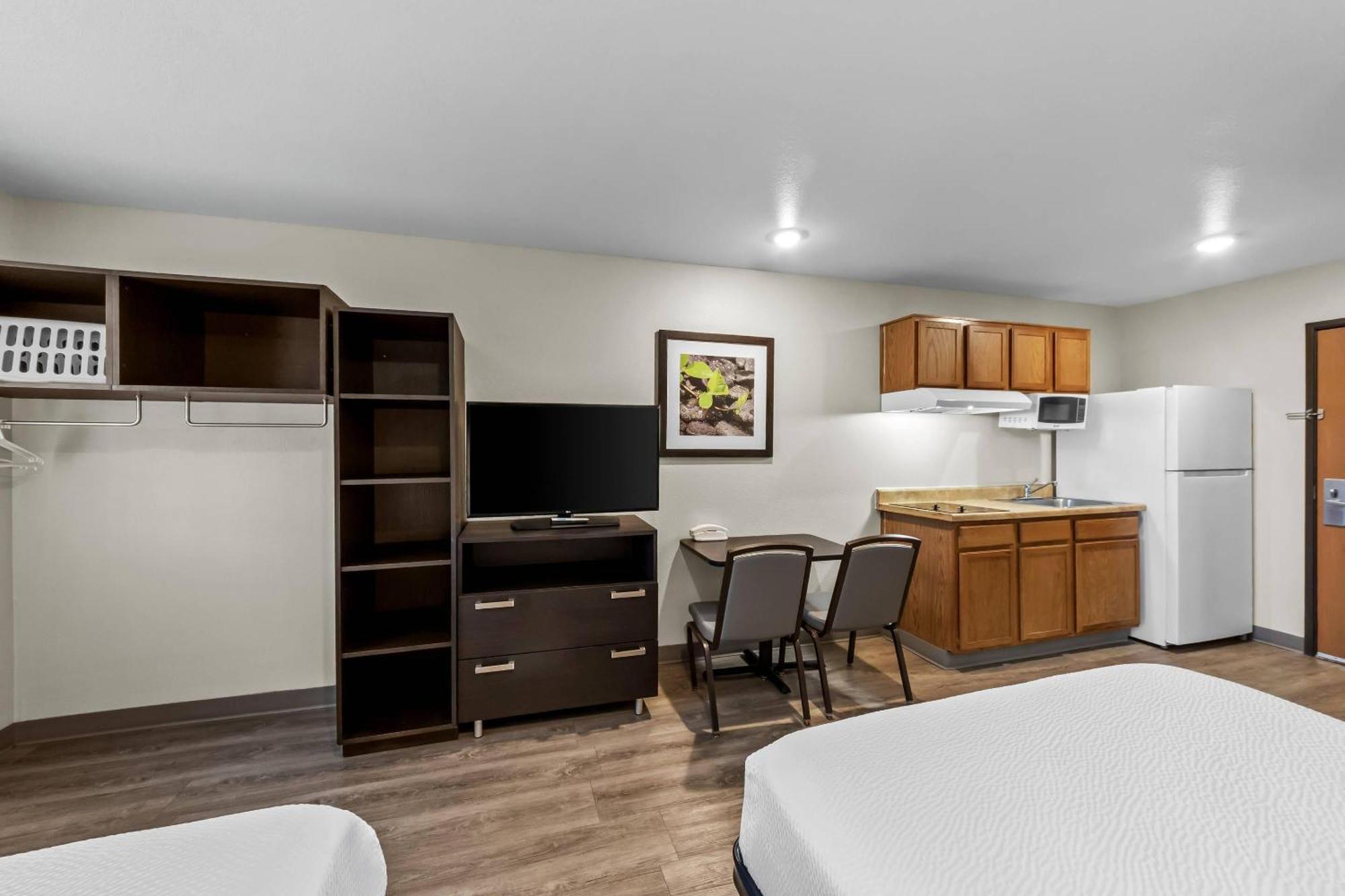 Double Room Two Double Beds Non-Smoking