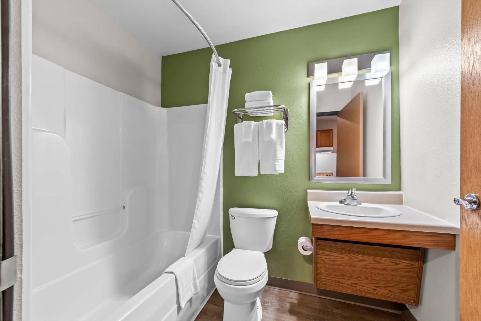 Double Room Two Double Beds Non-Smoking