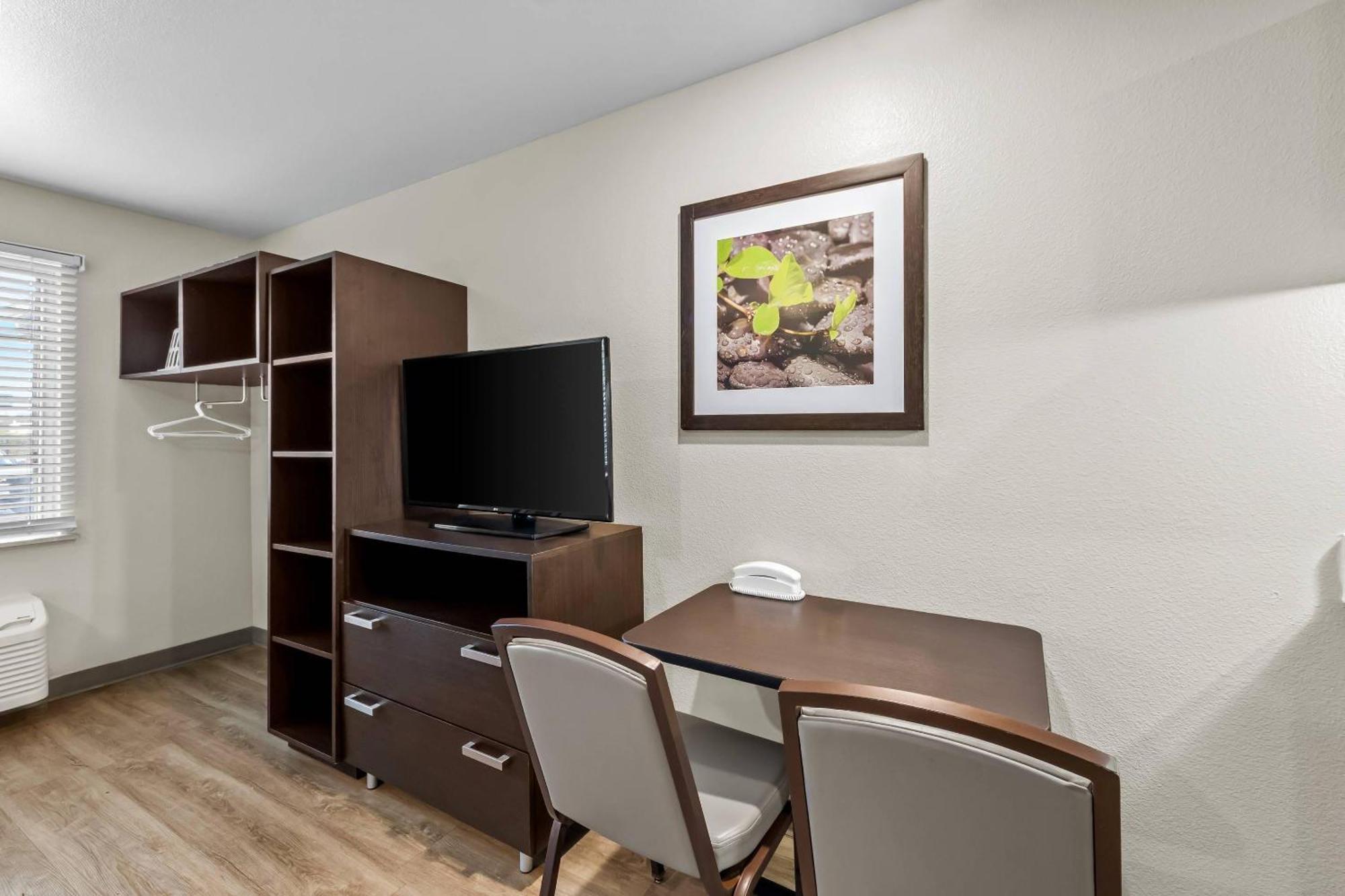 Double Room Two Double Beds Non-Smoking