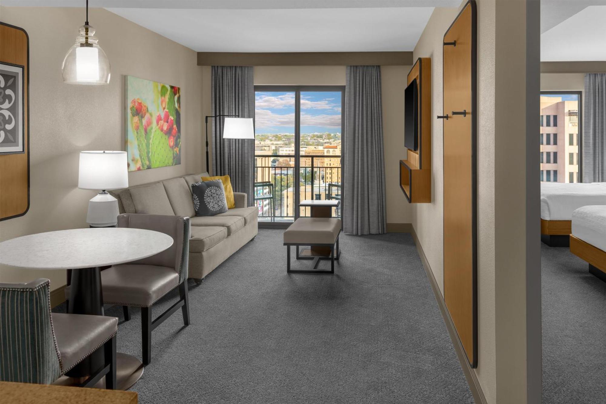Two-Room Suite Two Queen Beds River View