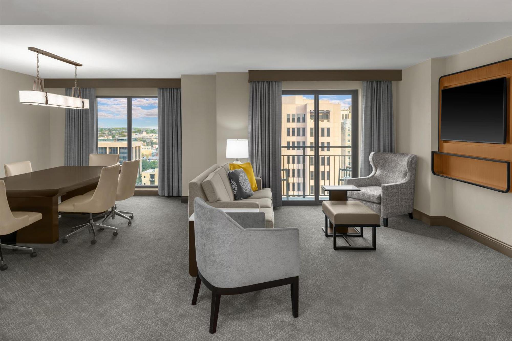 King Suite River View