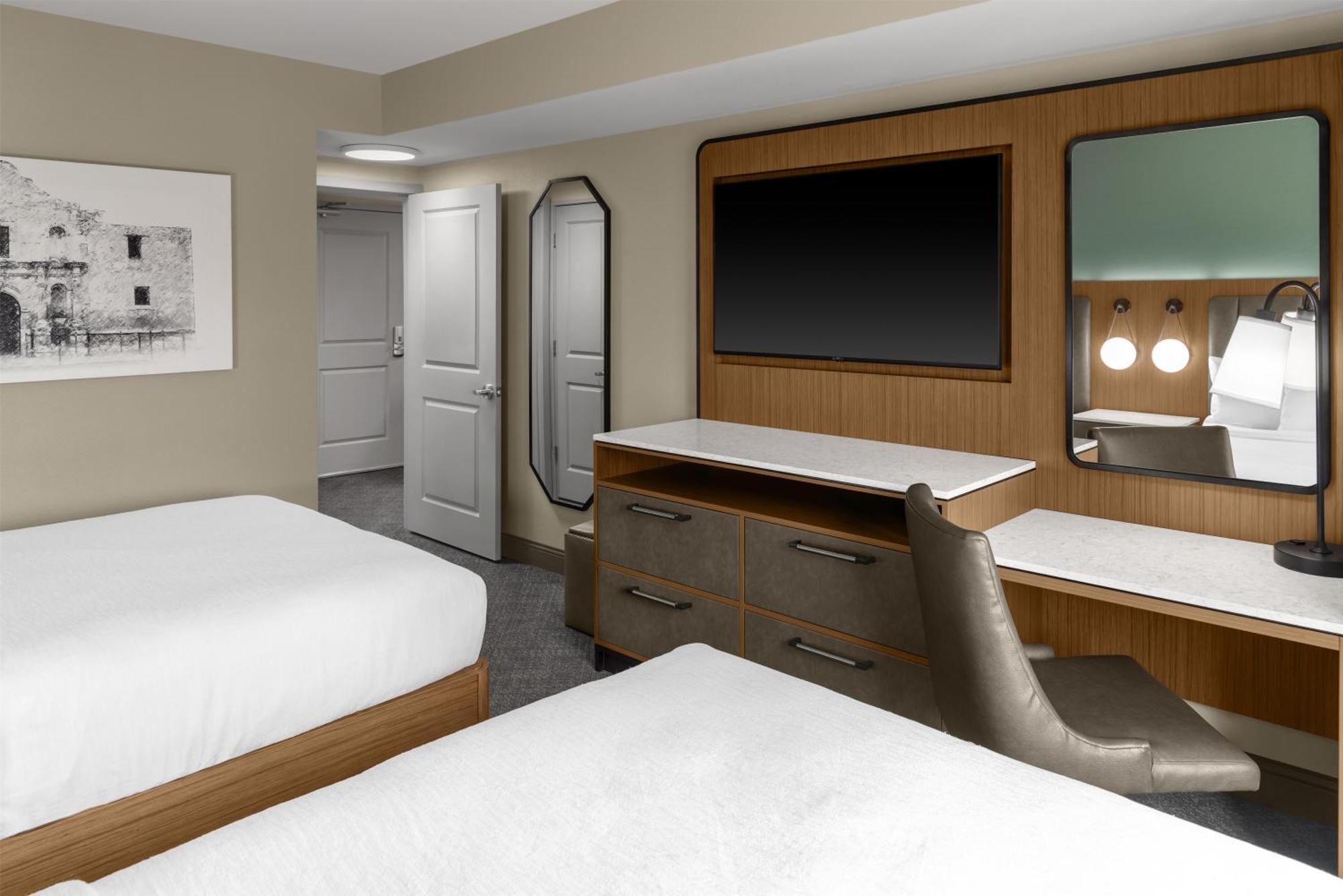 Two-Bedroom Suite River View