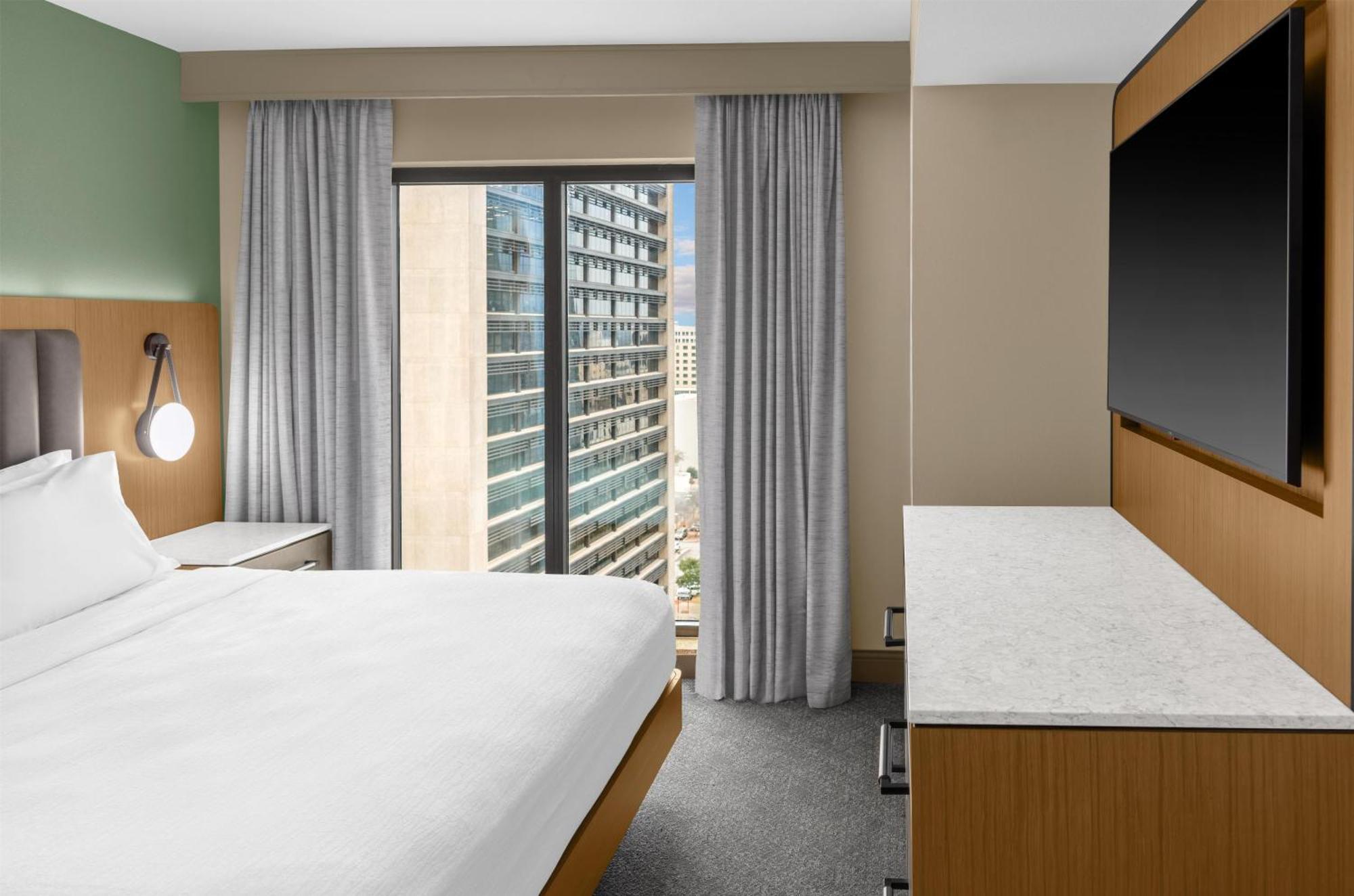 King Suite River View