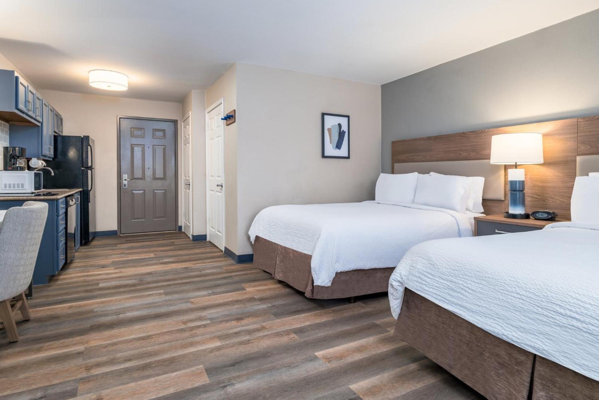 Studio Suite Two Queen Beds