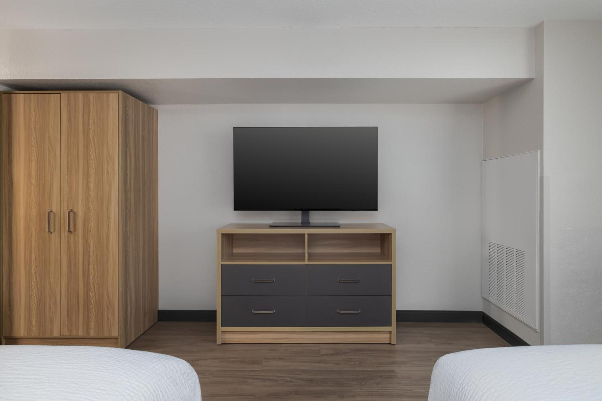 King Studio Suite