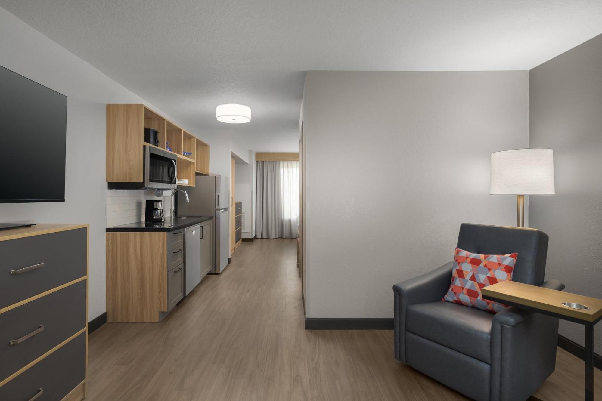 King Studio Suite