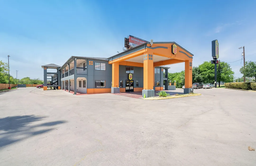 Super 8 By Wyndham San Antonio/Riverwalk Area-1