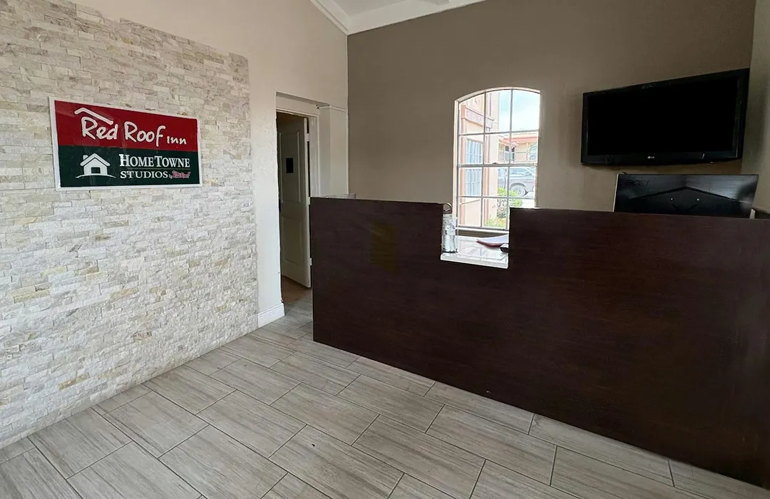 Red Roof Inn San Antonio - South Park-1