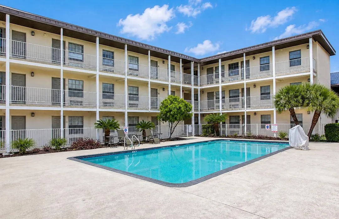 Studio 6-San Antonio, Tx - Lackland Afb-1