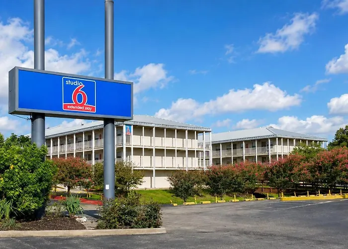 Studio 6-San Antonio, Tx - Lackland Afb
